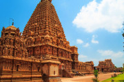 インド人「お前らの国に800年以上前の建物っていくつある？」
