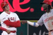 怪物ルーキーが大谷翔平をツンツンする様子に全米騒然！←「なんて健全なんだ」（海外の反応）