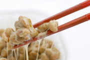 韓国人「日本さん、納豆とトーストを組み合わせてしまう・・・」