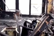 寝ている間に火事になっても生きのこるには。火事でドアが閉まった寝室の様子は・・・。海外の反応