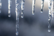 【海外】氷から電気を生み出す新技術発見！環境に優しいエネルギーの未来とは？