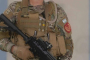 海外「お前らの国のスタンダードな軍服を見せてくれないか」