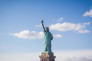 フランスの議員がアメリカに「自由の女神」の返還を要求