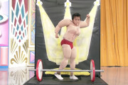 アイデア勝負こそ仮装大賞の醍醐味⁉”筋トレ”のパフォーマンスが面白い！！外国人「とても頭の良い子だね！」