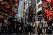 外国人「日本では未だにマスクを着けてる人が多いらしいな…」