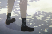 外国人「どうして日本の女の子はこういう靴ばかり履いてるの？」