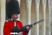 海外「爆笑した！」英国議会に現れた日本のアニメキャラ海外が興味津々