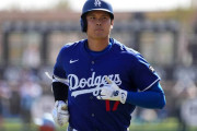 ゲームでの大谷翔平の選手能力値に全米騒然！←「今年は投げる！」（海外の反応）