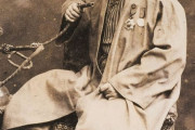 トルコ人「1892年にエルトゥールル号遭難事件の遺族に寄付するためにイスタンブールに来た日本人の写真を見てみよう」