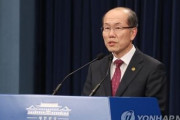 韓国人「我々が降参したのですか？文在寅には失望した」大統領府「GSOMIA終了通知停止とWTO提訴手続きの停止をセットで日本に通達」　韓国の反応