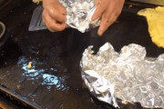 韓国人「広蔵市場のアルミホイルラーメン」