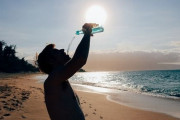 海外「日本で売ってるマジで効果のある冷感／冷房グッズを教えてくれ」日本の夏を乗り切る冷感グッズに対する海外の反応