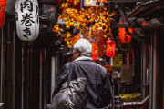 海外「日本に行ったけど、歩いてるだけで楽しかったよ！」新宿の思い出横丁の写真が外国人の中で話題に