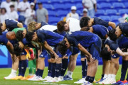 中国の反応：パリ五輪サッカー日本代表のお辞儀に中国感銘「賞賛に値する」「この素養の高さ」「恐ろしすぎる」【海外の反応】