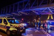 海外「パリでまたイスラムテロ。アッラーアクバルと叫ぶ男が刃物で通行人を襲い観光客が死亡」