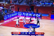 中国人「日本は人口1億3千万人なのに、身長2mを超える人がいないのはなぜ？バスケの国際試合を見ていて思った」　中国の反応