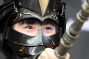 ガールフレンドがBABYMETALの女の子たちは酷い扱いをされてるって言うんだけど…　【海外の反応】