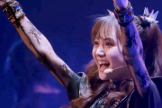 BABYMETALはコンサートの最後に、観客にお辞儀をするべきだ　【海外の反応】