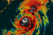 【中国の反応】日本沈没まで秒読みか？日本では、台風・地震・火山噴火が同時に起こったらしい