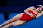 【海外の反応】米国の板飛び込み選手、少し真上に飛びすぎて悲劇が起こる「俺なら満点を上げた」【パリ五輪】