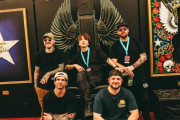 BABYMETALの西の神バンドの写真　どの神が“ベスト”か論争勃発　【海外の反応】