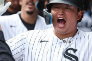 【海外の反応】村上宗隆選手が本拠地で早くも4本目のホームラン・逆転２ランを放ち海外ファンが大興奮！！！