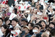 【天皇陛下万歳】韓国人「日本は新石器時代の様に未開だ‥北朝鮮だってこんな事はしない」国民祭典で「万歳48唱」に「気持ち悪くて不気味だ」という声が相次ぐ　