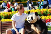 中国人「東京のスカイツリーの近くで見た謎のレーザー光線。これは何？」　中国人「密入国者？」「ビザ切れ？」