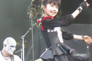 スレイヤーのショーで、BABYMETALのショーの広告が流れたぞ　【海外の反応】
