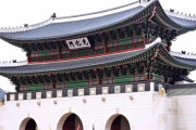 韓国人「さんざん反日してたのに？」ムン大統領、菅総理に『いつでも対話する準備はできている』