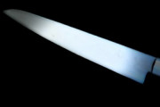 日本の牛刀がなぜそんなに高い…？「日本製の高級包丁を持つと、信じられないような体験ができる」「自分の技術に誇りを持っている人を見ると、笑顔になれます」海外の反応