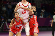 「ゴジラだ」日本の女子バスケ代表から一人で44得点奪った220㎝の中国人選手に世界が騒然！（海外の反応）