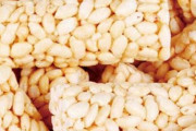 韓国人「韓国式ポン菓子に外国人も感動！」外国人「韓国の伝統菓子は、スペインのお菓子“チュロス”に似ている！」　韓国の反応