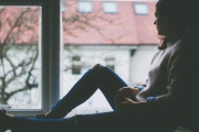 うつ病を克服した女性、自身の体験したうつ病の症状をTwitterでシェアしたところ大きな反響（イギリス）