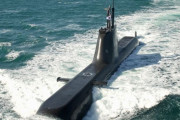 韓国人「韓国の最新鋭潜水艦が日本海海上で故障！」最新鋭214級潜水艦が故障の為タグボートに引かれてえい航される　韓国の反応