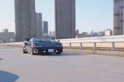 お正月に辰巳ダッシュを決め込むスーパーカー＆カスタムカー