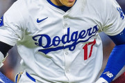 大谷翔平がポストシーズン初試合で同点3ラン！海外「この男は神だな」