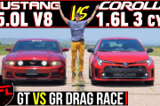 【海外の反応】トヨタGRカローラとV8マッスルカーはどっちが速い？