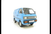 【海外の反応】1989年式なのに新車同然の軽バンが出てきた！