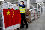 【悲報】中国さん、イタリアから寄付してもらった医療物資をイタリアに売り払いヒーロー気取りしてしまう・・