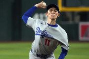 佐々木朗希がイチローに挨拶する様子に全米騒然！←「これが日本文化だ！」（海外の反応）