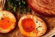 海外「Ramenとかいう日本の激ムズ料理を作ってみたぞ！！」→俺の日本人妻がすごく褒めてるよ・・・