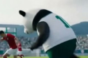 中国人「サッカー日本対スコットランド、日本代表はスコットランドで大人気」　中国人「人気があるのは当然」「なぜ髪がある」