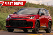 【海外の反応】2026年モデルの新型トヨタRAV4はカッコいいな！
