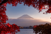 河口湖から撮影した富士山が美しすぎると海外掲示板で話題になってるんだが