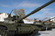 海外の反応　ロシア、50年前のT-62戦車をウクライナに配備！　ウクライナ情勢