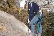 日帝が朝鮮民族の精気を断ち切るために打ち込んだ鉄杭、除去作業に市民が動いた