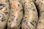外国人「寿司でソーセージを作ってみた！もちろん不味かったよ」