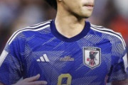 外国人「驚いた」三笘薫、日本選手が選ぶMVP受賞も海外のファンから賛否両論の声！【海外の反応】