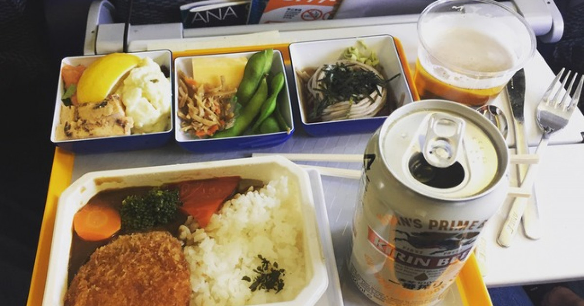 外国人「日本航空エコノミークラスの機内食はこんな感じだったよ！」 | 海外の反応アンテナ